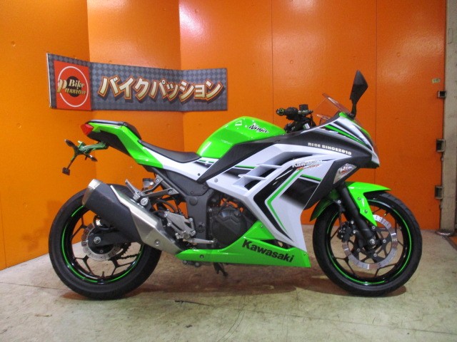 横から見てもこの通り状態グッド！！写真の通り綺麗なこの一台がこの価格は正に他店追従不可能価格！！